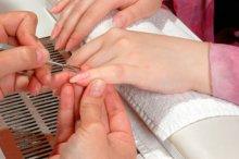 Как снять нарощенные ногти.