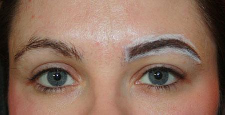 Как правильно выщипывать брови в домашних условиях?