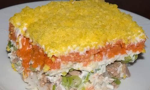 Салат Мимоза с рисом и морковью