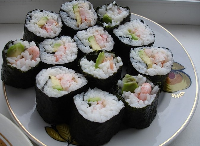 Начинка для роллов из креветок и авокадо