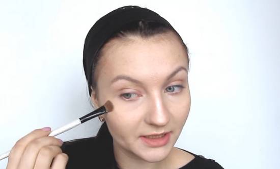 Делаем скулы выразительными