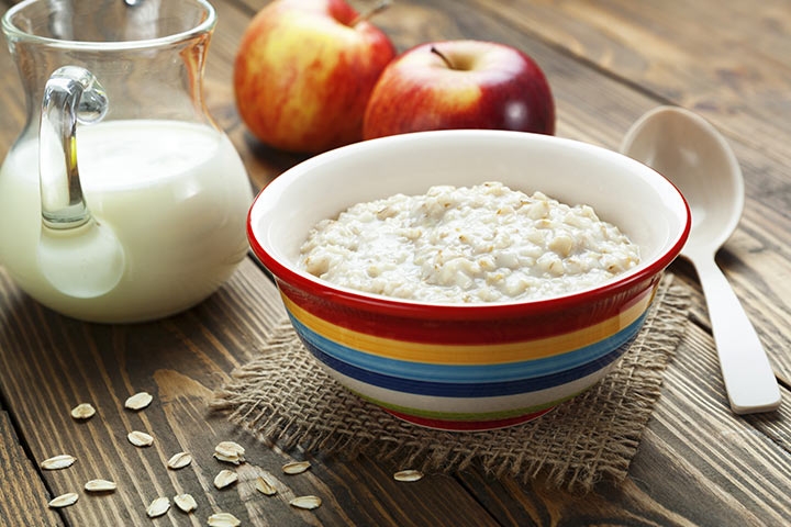 По своей калорийности овсянка на молоке превосходит показатели этого блюда, приготовленного с использованием воды