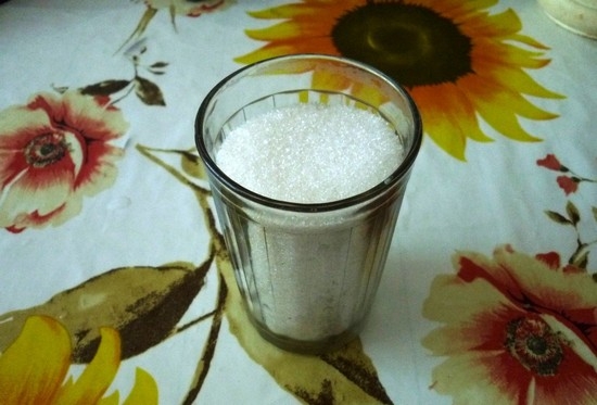 Можно ли произвести взвешивание сахара стаканом?