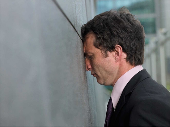 К сожалению, во время кризиса среднего возраста у мужчин может возникнуть желание уйти из семьи