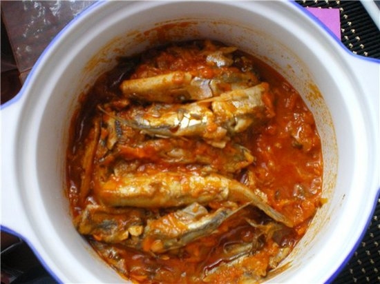 Рыбные консервы в томате