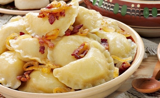 Быстрые вареники с квашеной капустой