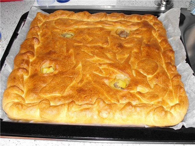 Дрожжевой картофельный пирог с фаршем: приготовление