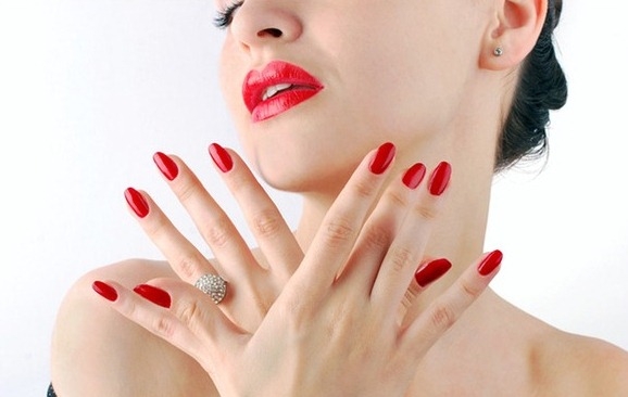 Как быстро высушить лак на ногтях?