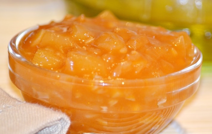 Кисло-сладкий соус с ананасами