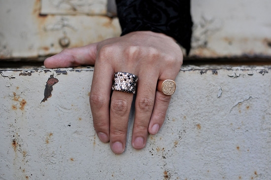 На каком пальце носят печатку мужчины?