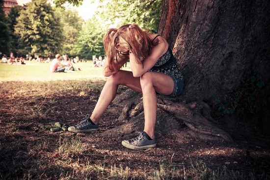 Плаксивость у женщин: причины ее появления