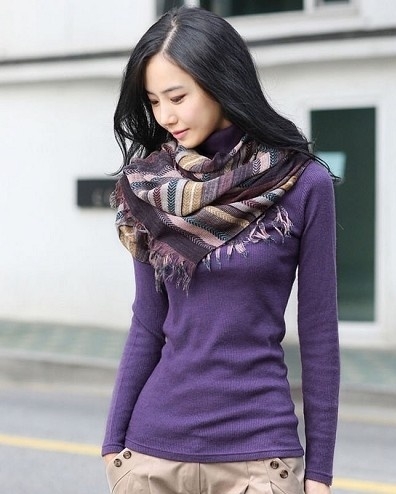 Как правильно сочетать фиолетовый цвет в одежде?