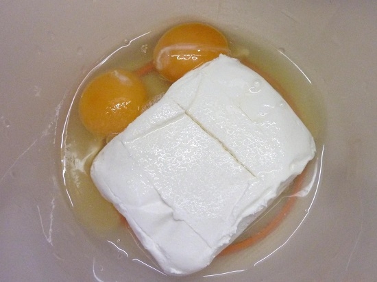 разотрем эти компоненты до образования однородной массы