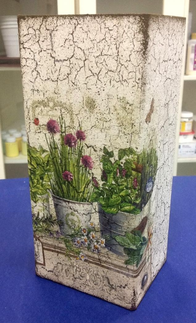 Декупаж вазы салфетками в античном стиле