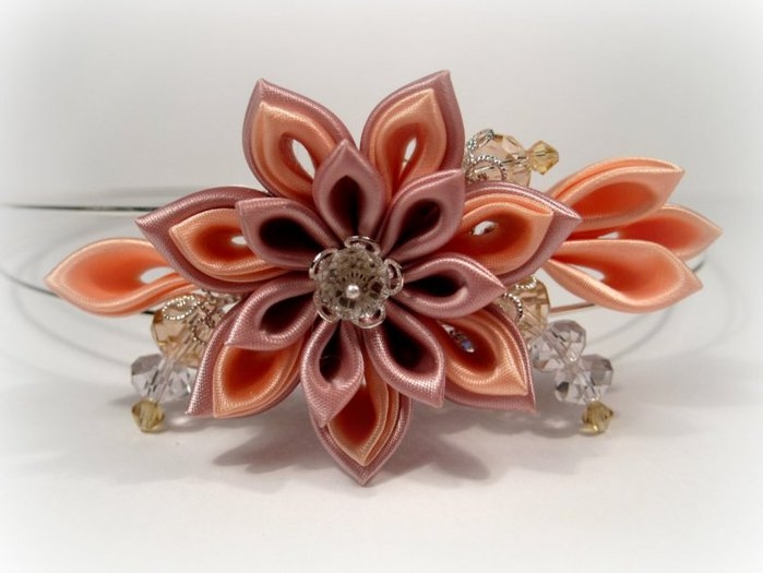 Заколки из лент своими руками