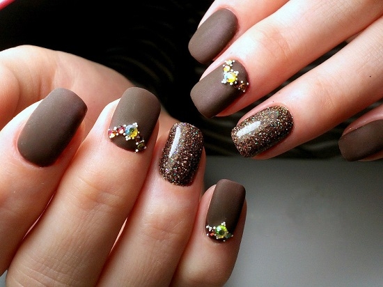 Гель-лак на короткие ногти матовый