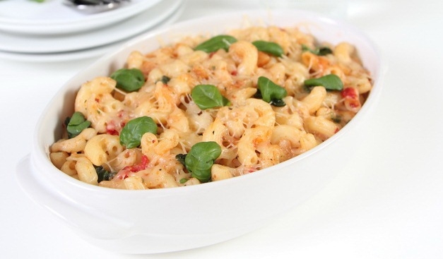 Запеканка из макарон и моцареллой