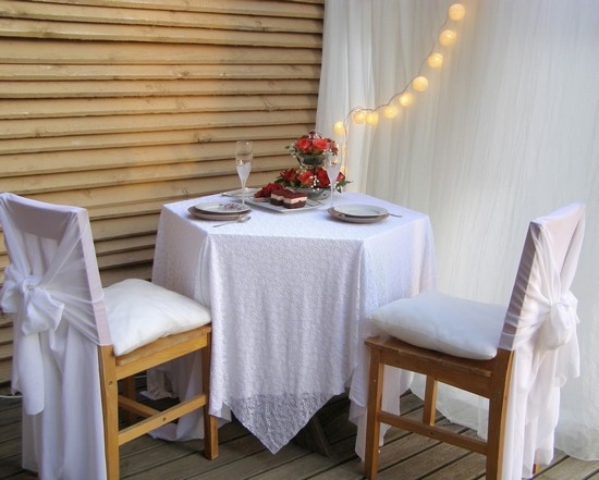 Украшение стульев на свадьбу - Подушечками