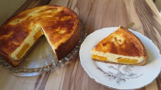 Пирог с Рикоттой и персиками