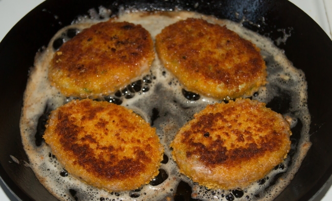 Как жарить котлеты?