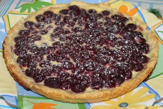 пирог с вишней из песочного теста