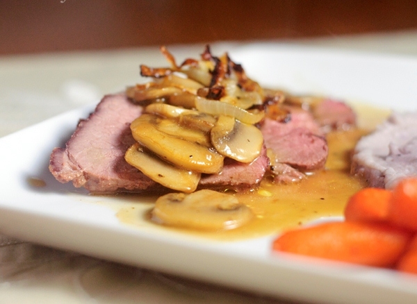 Ростбиф из говядины с грибами: рецепт